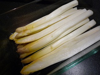 Spargel(シュパーゲル)のグリル_c0149312_52344.jpg