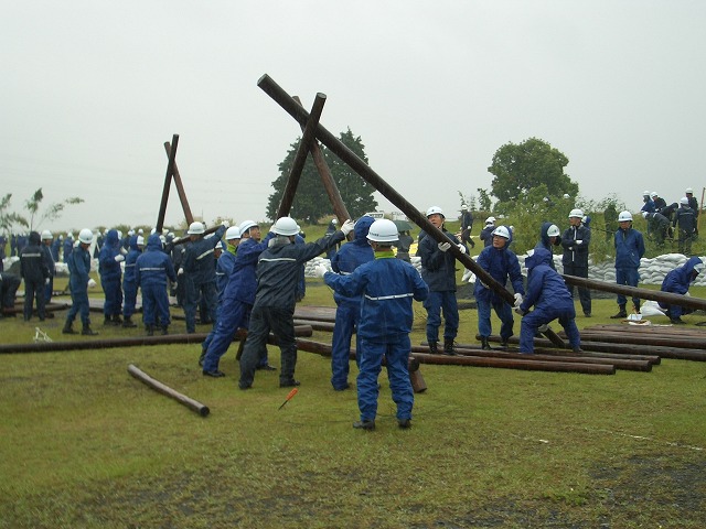 雨の中の水防訓練_f0141310_23392216.jpg