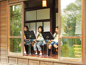 里山でジャズ音楽を楽しもう!_e0118827_22162259.jpg