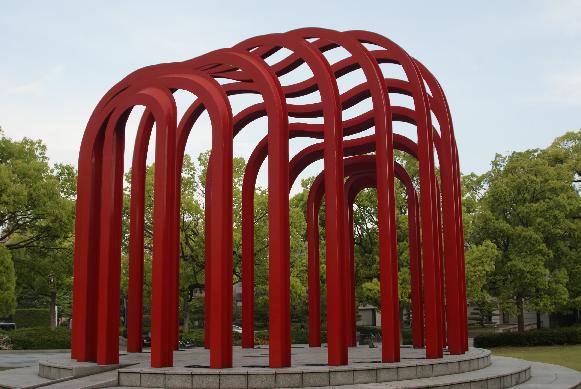 ふくやま美術館の野外アート群_b0063958_2155922.jpg