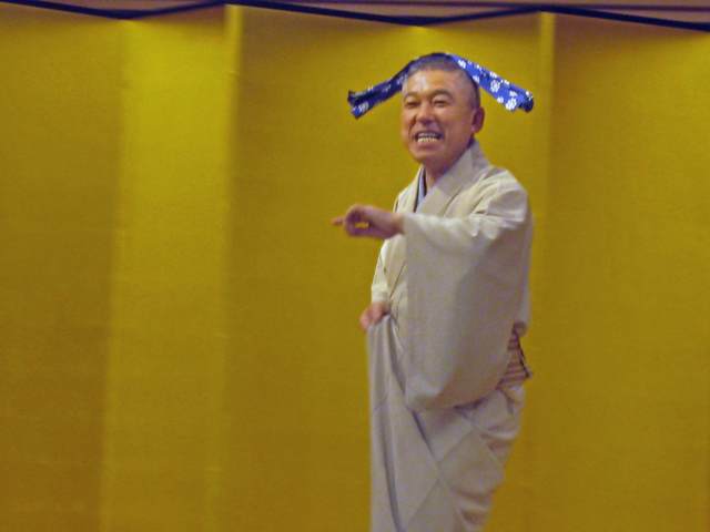 寄り合いで 幇間芸 オムザの加齢なる人生