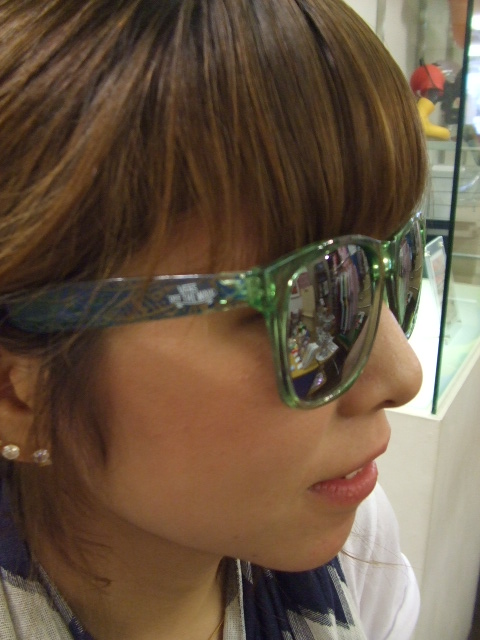 VANS SUNGLASS（バンズ・サングラス）再入荷!!_c0045571_13411571.jpg