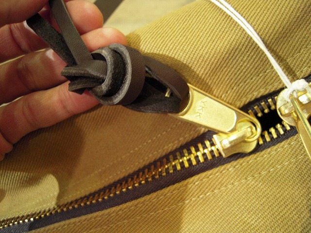 ZIP TOTE_d0121303_12553628.jpg