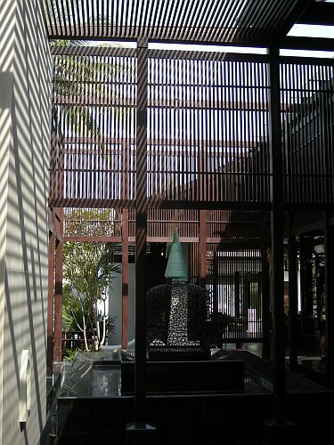 c0102085_1255379.jpg