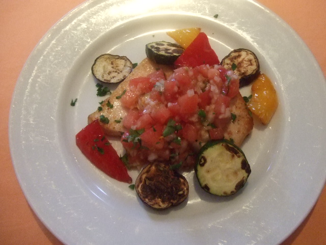 ピッコロ・グランデにてランチ_e0123104_66413.jpg
