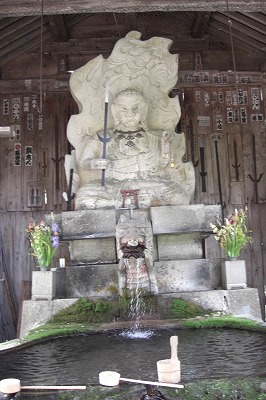 毘沙門様のおふど様_a0084753_8273880.jpg