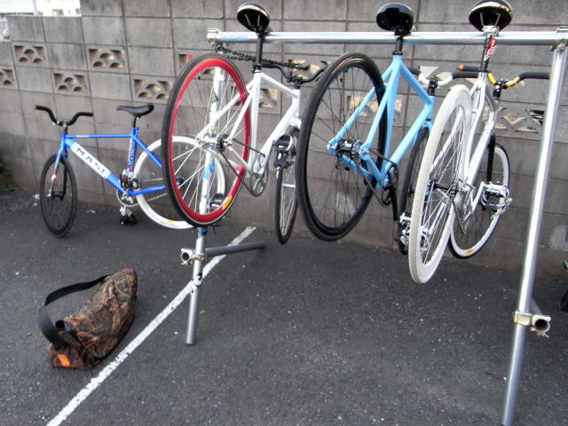 今夜のFIXIE-ONですが。。。_c0129676_17515520.jpg