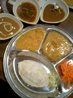 5種類のカレーを_c0033210_22151224.jpg
