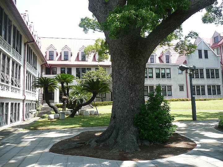 活水学院（活水女子大学）本館_c0094541_15162259.jpg