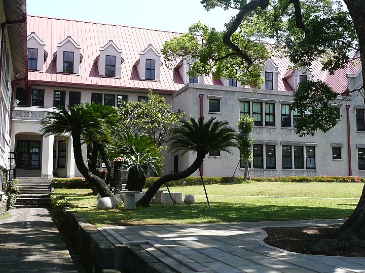 活水学院（活水女子大学）本館_c0094541_1516329.jpg