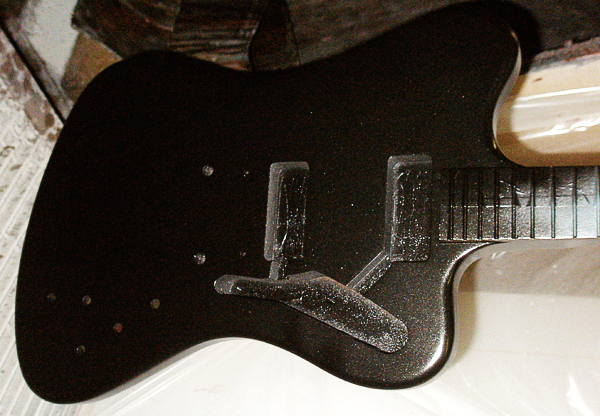 akkinオーダーの「Firebird Type」の着色が完了!_e0053731_19545845.jpg