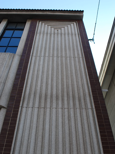 函館・石塚商店(建築家・関根要太郎設計作品研究)その1_f0142606_22185443.jpg