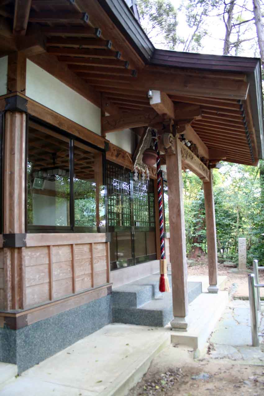 朝宮神社・御間都比古神社♪_d0058941_2050386.jpg