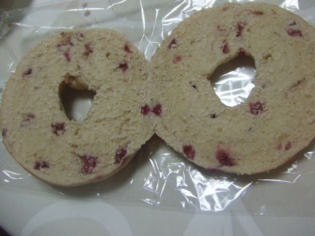 B&B ヨーグルトチェリー_f0076001_22224681.jpg