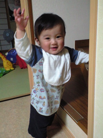 え! わ!! 立ったぁ~~(*^0^*)人_e0123286_19534378.jpg