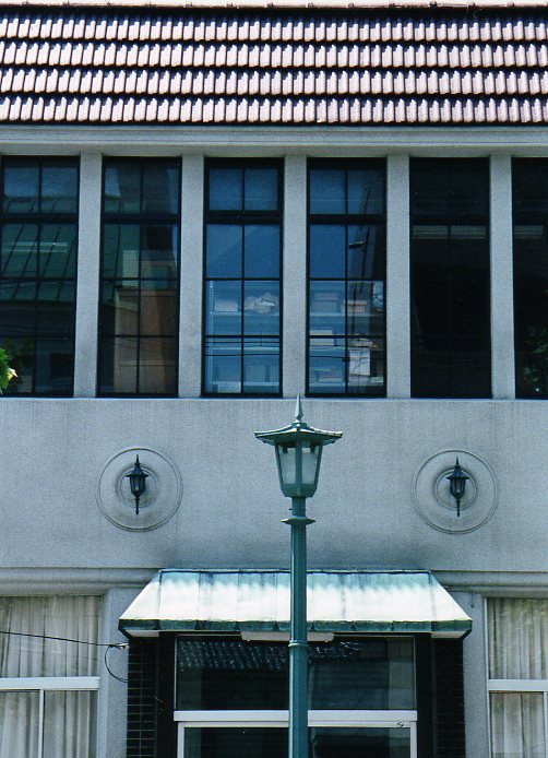 函館・石塚商店(建築家・関根要太郎設計作品研究)その2_f0142606_21182540.jpg