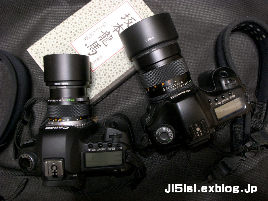 ZUIKO85/2.0 とPlanar85/1.4_a0078341_21244137.jpg