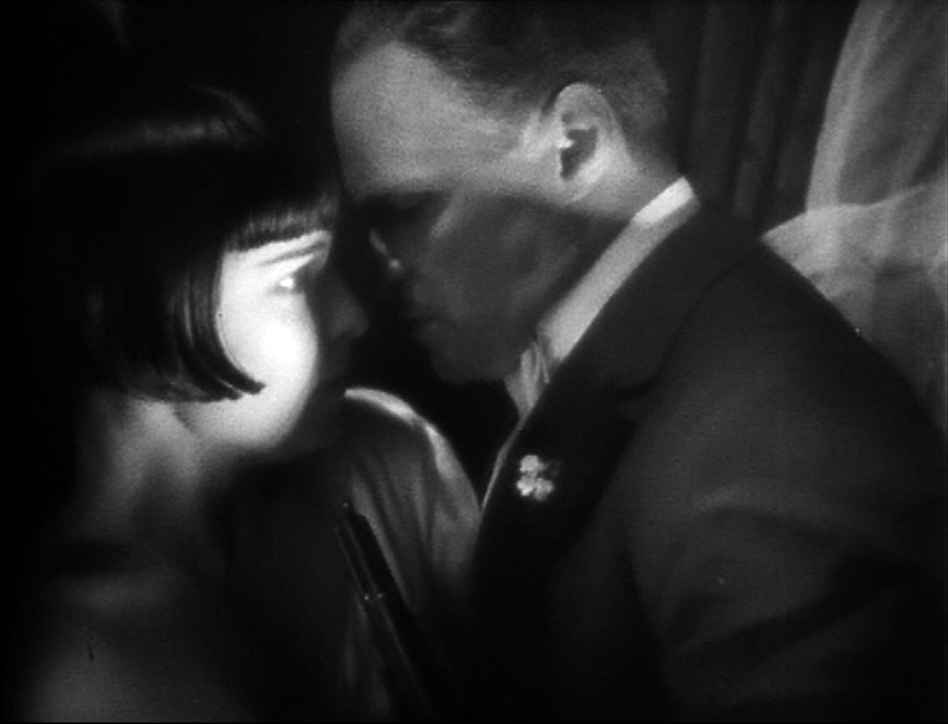 ルイーズ・ブルックス（Louise Brooks）「パンドラの箱」（1929）《中編》_e0042361_23125697.jpg