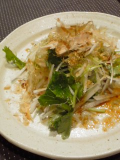 おこさまランチと・・・三つ葉と大根のカリカリサラダ。_f0177295_1414388.jpg