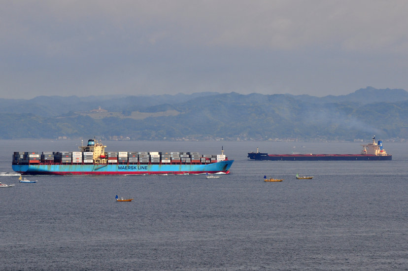 MAJESTIC　MAERSK_e0158925_2234479.jpg