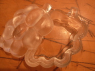 \"Un Known Glass Dish Grape Shape\"ってこんなこと。_c0140560_12233367.jpg