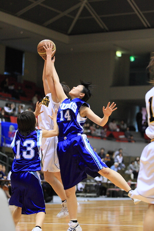 2009/04/29(水)大阪体育大-大阪教育大@尼崎市記念公園総合体育館04_c0119900_2493923.jpg