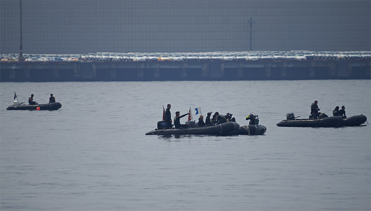 横須賀水中処分隊の皆様「新島行動より帰投」_c0147123_232451.jpg