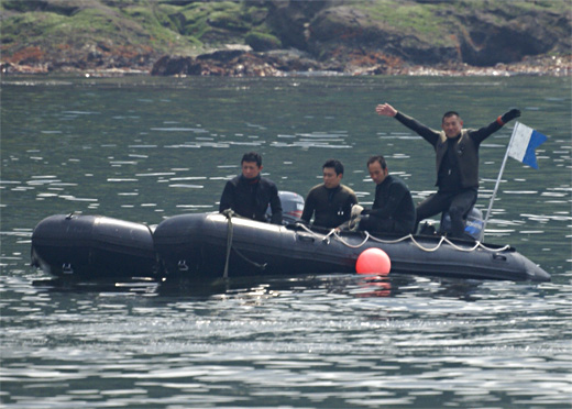 横須賀水中処分隊の皆様「新島行動より帰投」_c0147123_253628.jpg