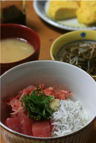 生桜えびとしらす丼_f0095265_1933819.jpg