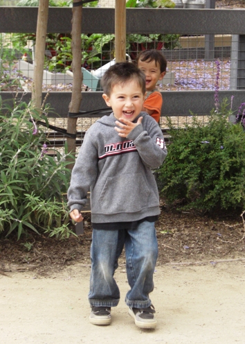 こーちゃんと動物園へ_b0011412_9282528.jpg