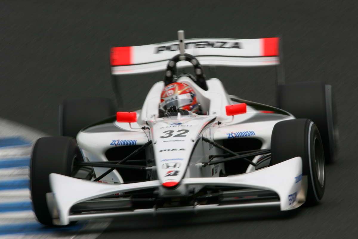 Formula Nippon 第3戦 公式予選_f0205433_18175252.jpg