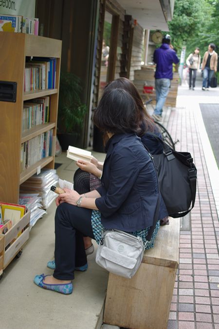 今日あの目黒川沿いで　１_b0151409_11125279.jpg