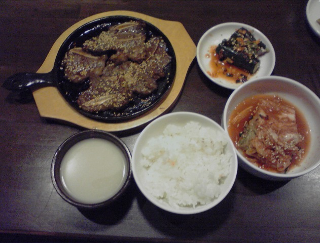 韓国家庭料理 YUYU!!_c0144020_0284397.jpg