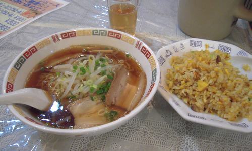 中国料理李家餃子　本町橋　　　関西炒飯考（１９）_d0083265_215065.jpg