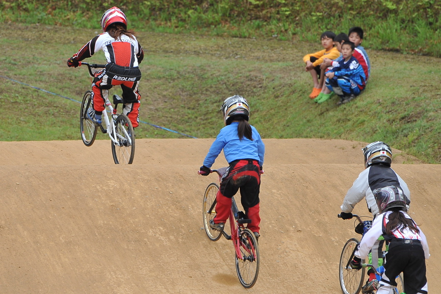 2009JBMXFジャパンシリーズ第２戦IN上越金谷山VOL7：ガールズ9~１５才クラス決勝_b0065730_19583324.jpg