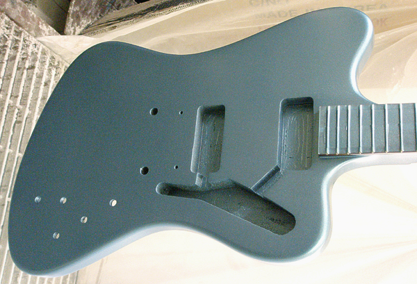 店頭販売用の「Firebird Type」の着色が完了!_e0053731_19314898.jpg