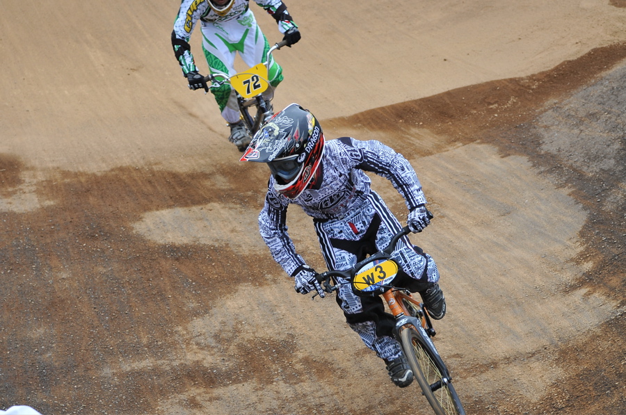 2009JBMXFジャパンシリーズ第２戦IN上越金谷山VOL9：ボーイズ１１~１４才クラス決勝_b0065730_18402825.jpg