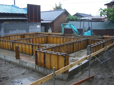 基礎工事_f0138807_23383765.jpg