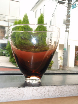 吹きガラスの花器_b0132442_1785015.jpg