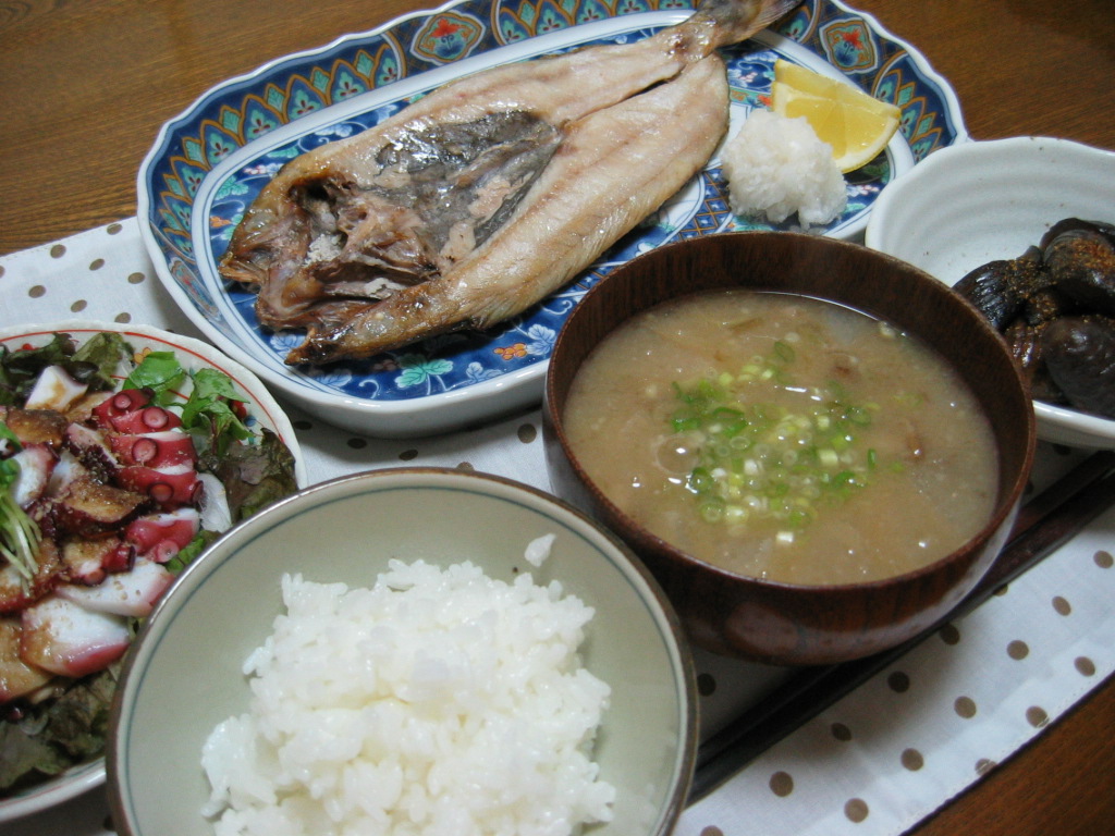 おいしく出来ました 生ほっけの塩焼き なすの甘辛煮他 おいしく 楽しく 我が家の 晩 ご飯日記 おいしく出来ました 生ほっけの塩焼き なすの甘辛煮他 おいしく 楽しく 我が家の 晩 ご飯日記