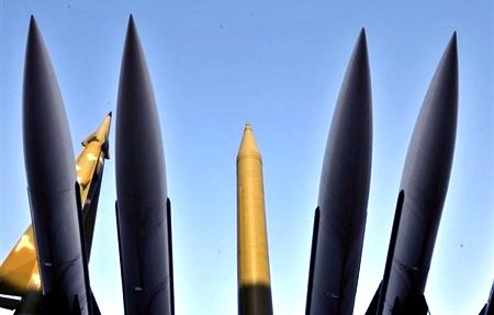 北の引き裂かれたカーテン 半島一触即発にF15待機_d0123476_7382573.jpg