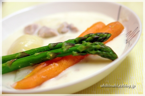 アスパラのクリームシチュー うひひなまいにち
