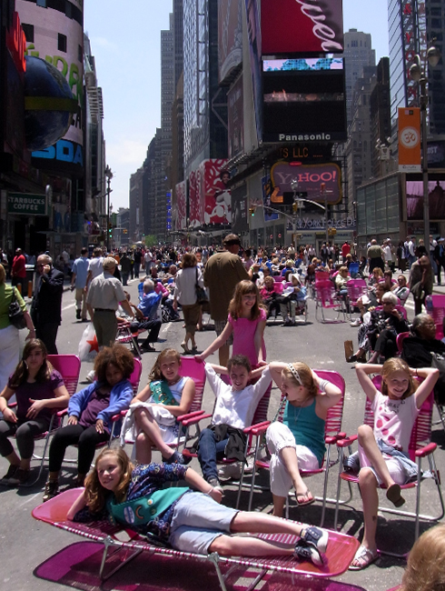 変わらないために、変わり続ける　Traffic-Free Broadway in Times Square_b0007805_1013166.jpg