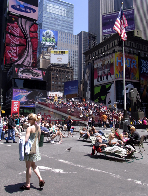 変わらないために、変わり続ける　Traffic-Free Broadway in Times Square_b0007805_10133651.jpg