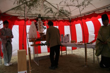 土地探しと地鎮祭と祝賀会_e0029115_1721920.jpg
