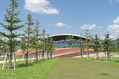 八色の森公園と空_a0084753_1457058.jpg