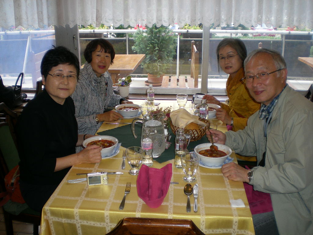 ２００９年６月８日（月）中欧旅行、雨のドナウベント～ブラチスラヴァ観光_f0060461_202237100.jpg