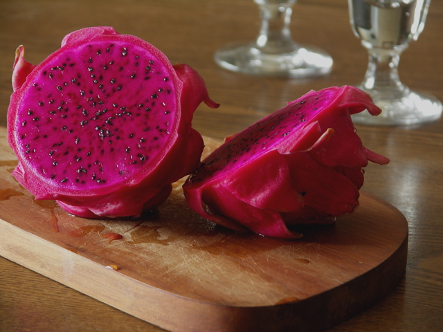 dragon fruit_b0117875_23313035.jpg