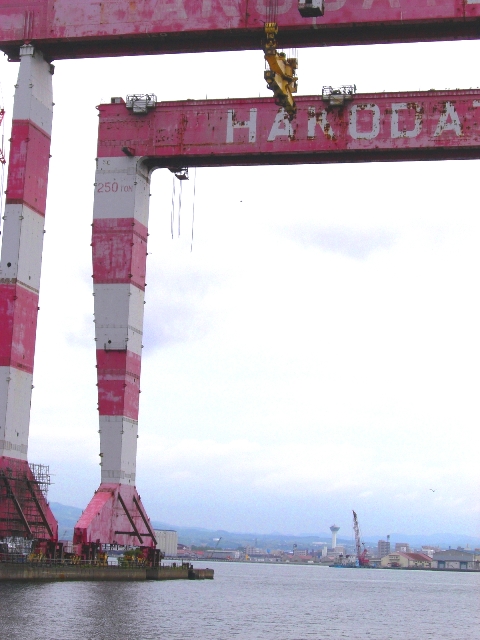 函館ドックのゴライアスクレーン : Hakodate Wandering Record 函館ドックのゴライアスクレーン : Hakodate Wandering Record