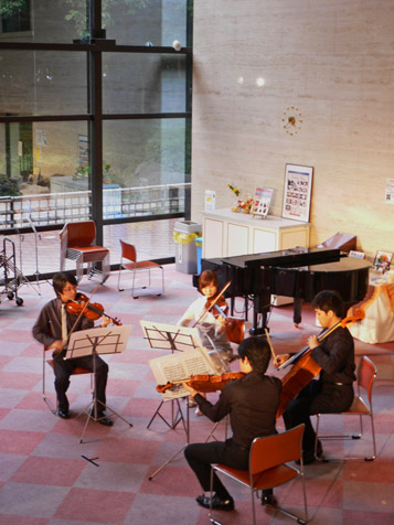 e0112077_3493395.jpg